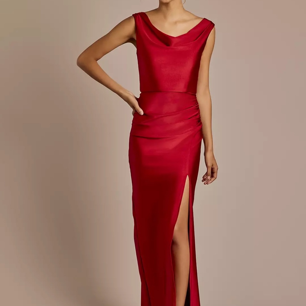 DB Studio/David's Bridal Cowl Neck Power Stretch Sheath Dress in Apple (Size 8)